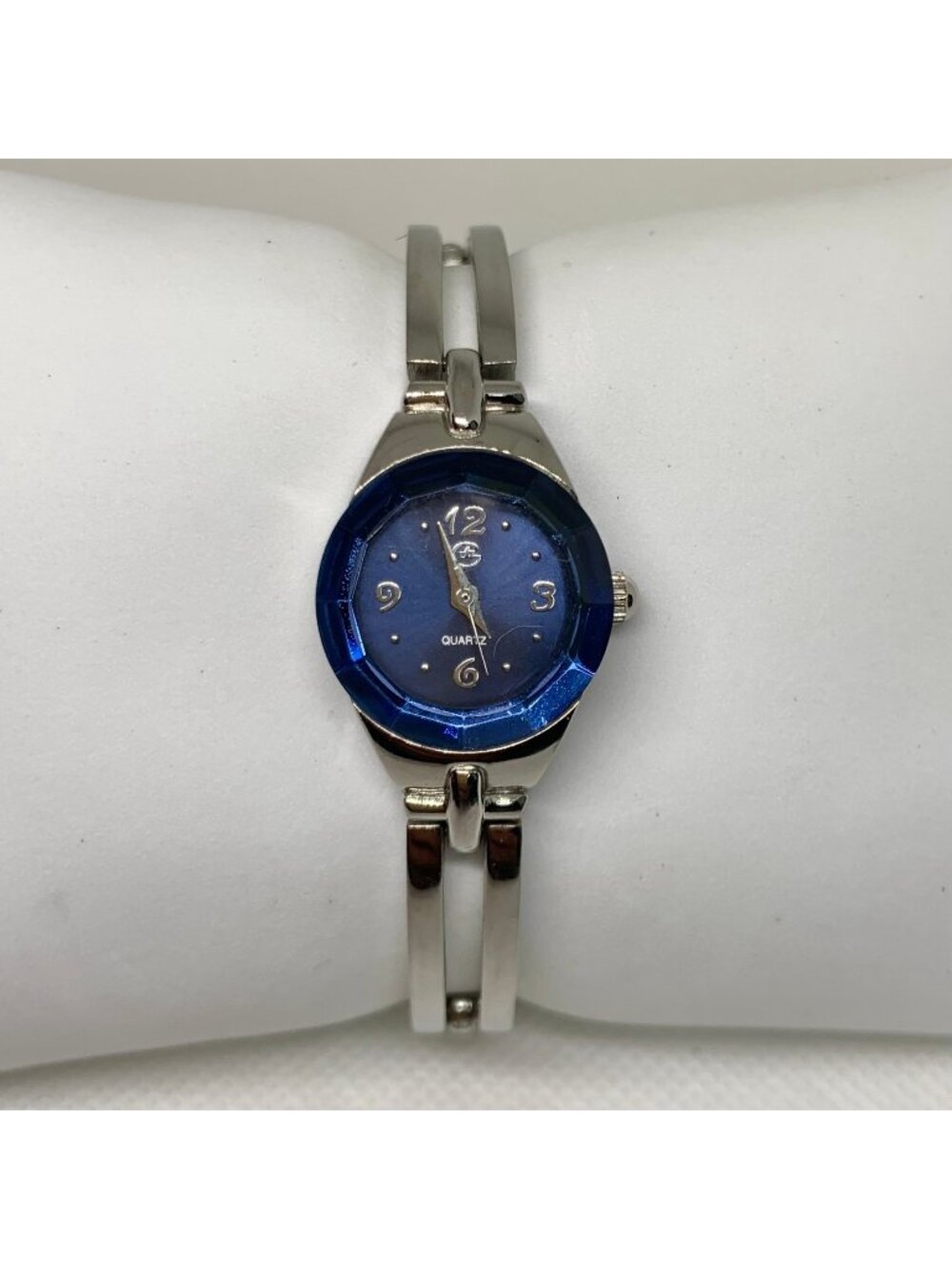 George women’s watch silver tone blue dial 19mm quartz analog up to 6” running